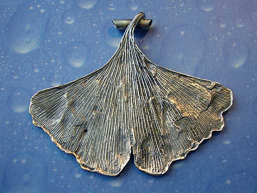 Ginkgo Anhänger Schmuck Silber geschwärzt