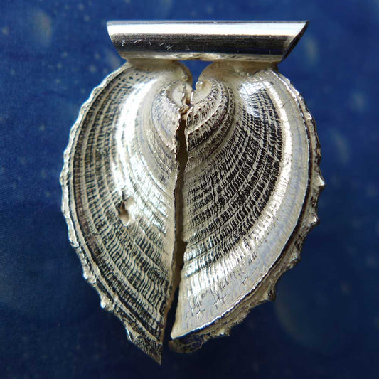 Dione Herz Muschel Anhänger