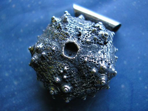 Seeigel Anhänger Silber Schmuckdesign