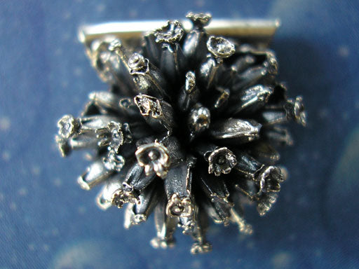 Skabiose Blüte Silber Teufelsabbiss Anhänger geschwärzt