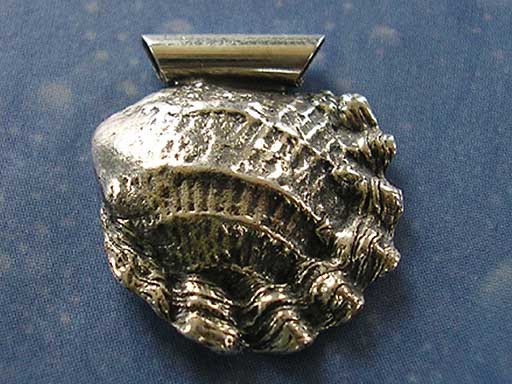 Gewellte Muschel Anhänger