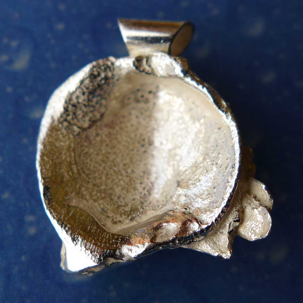 Geschuppte Muschel Anhänger