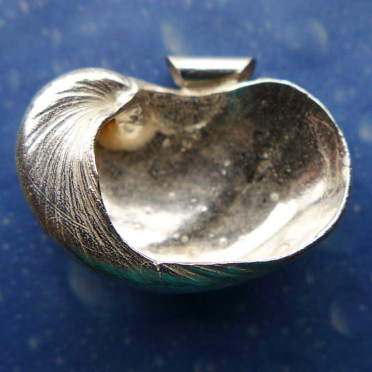 Weißer Mond Anhänger Schnecke