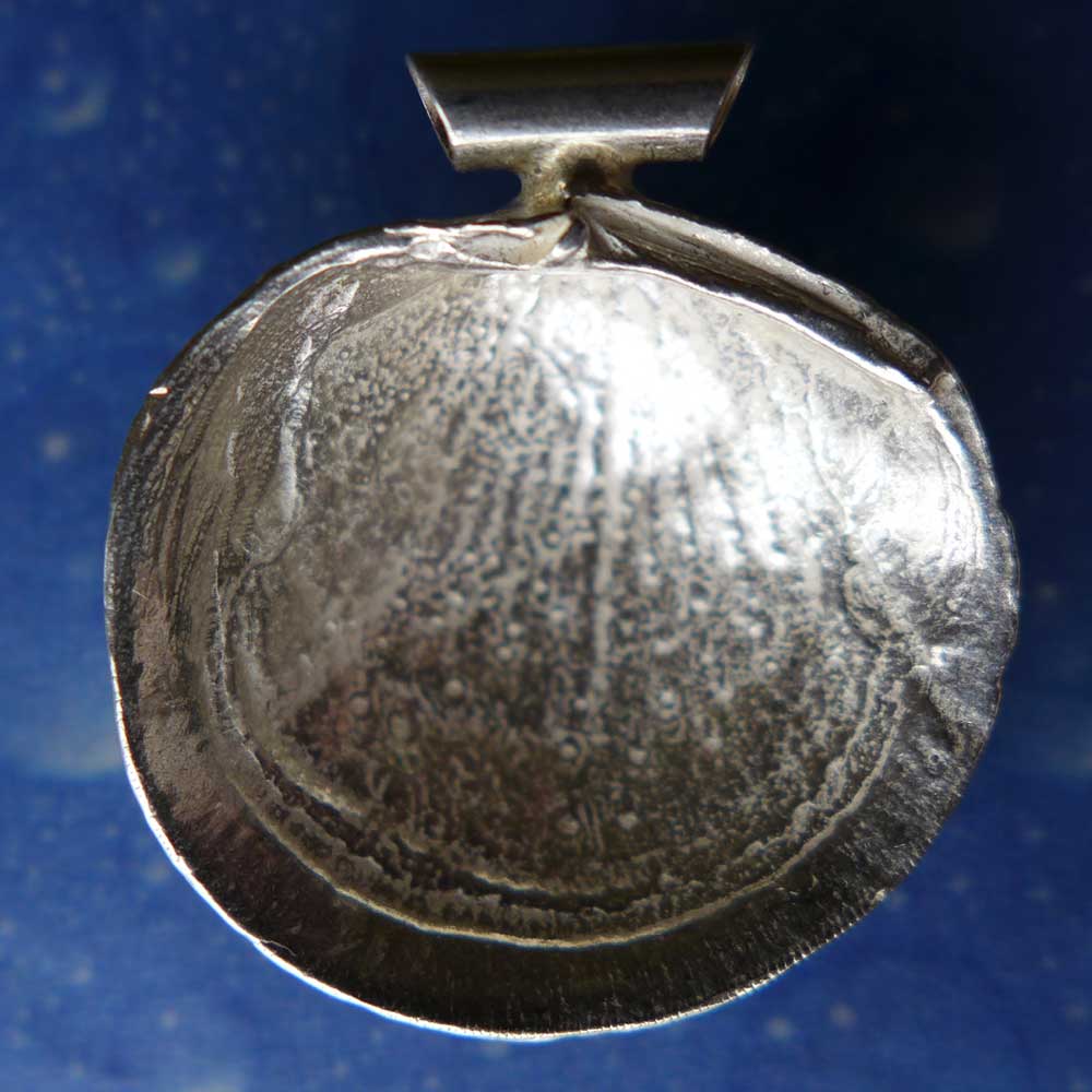 Muschelschmuck Silber Mond Anhänger Rückseite