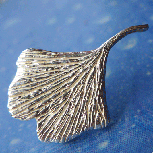 Blätterschmuck Ginkgo Ohrstecker Silber