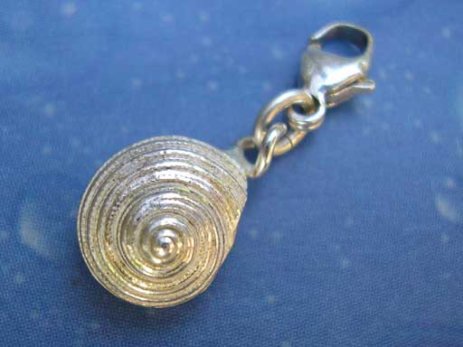 Sonnenuhrschnecke hoch Charms mit Karabiner