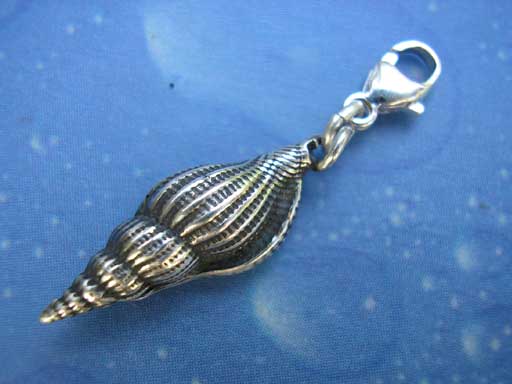 Gegitterte Schnabelschnecke xs Charms mit Karabiner