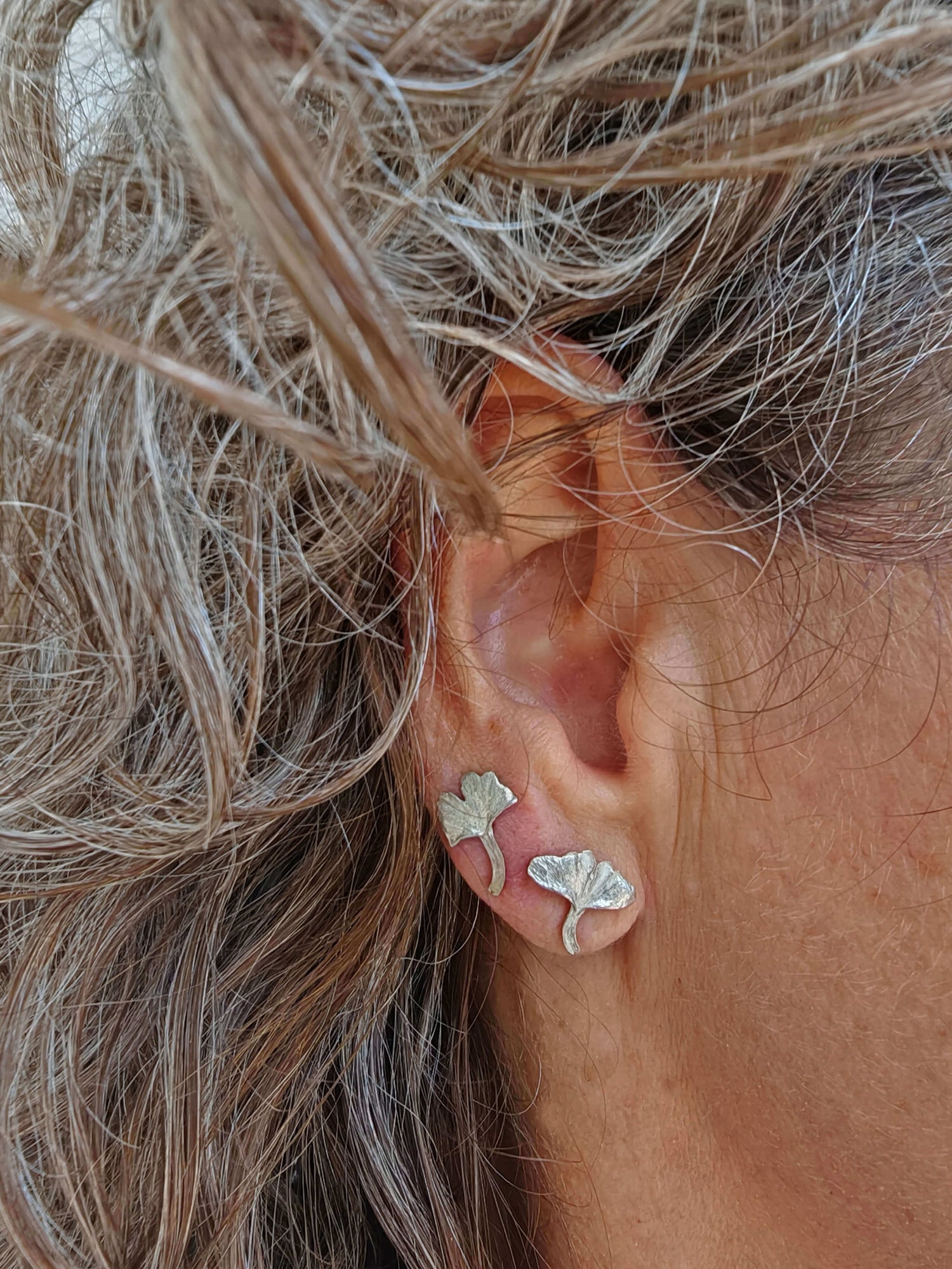Ginkgoblatt Ohrstecker Silber