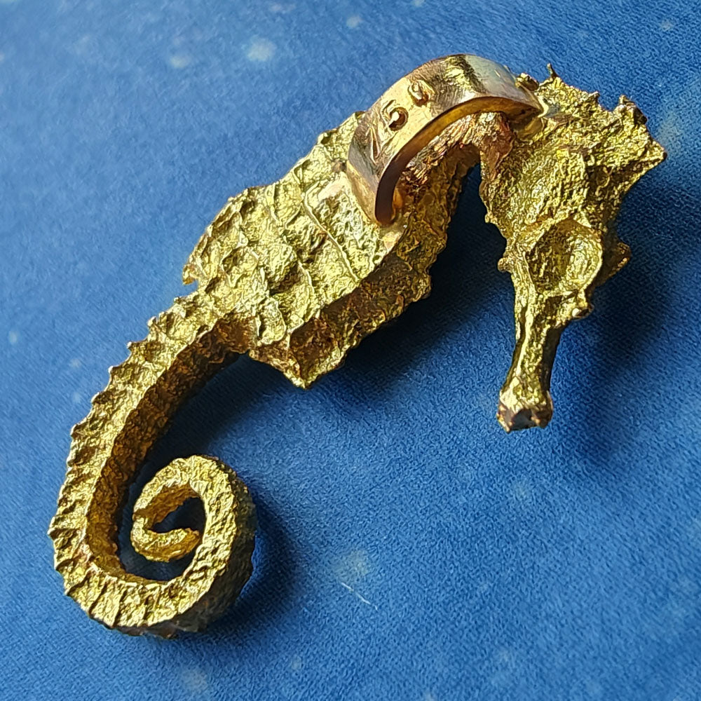 Gold Seepferdchen Anhänger maritim
