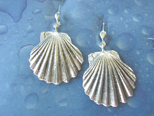 Muschel für Pilger Ohrringe geschwärzt