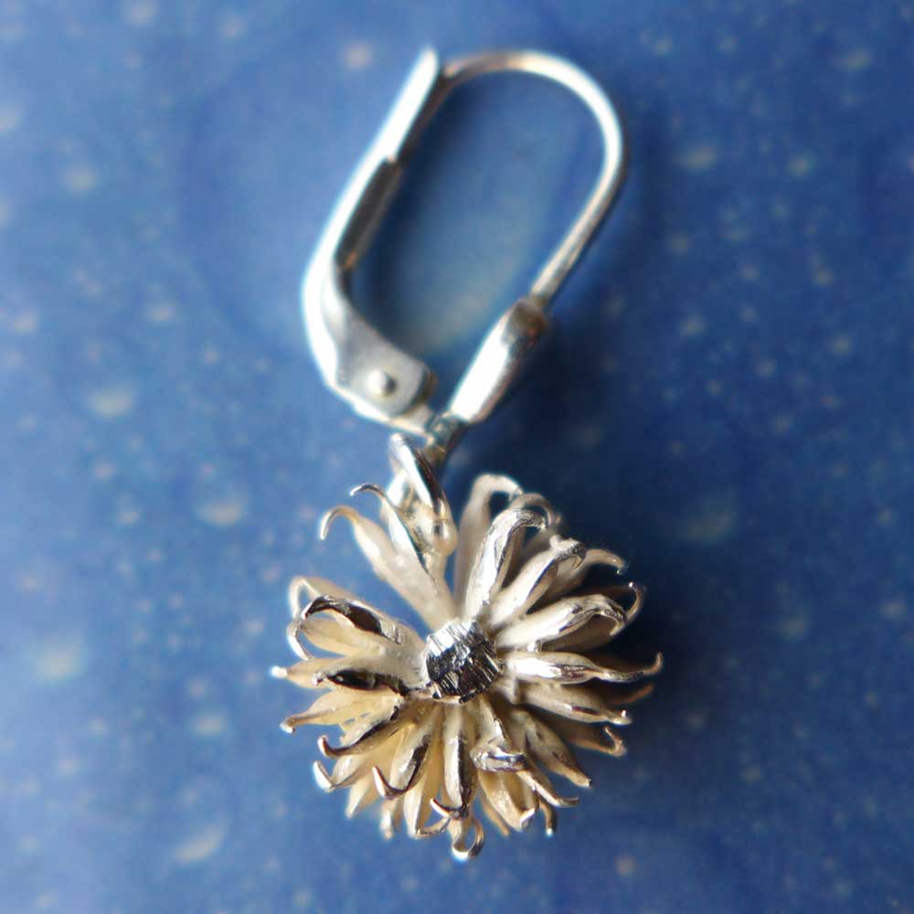 Blüten Schmuck Nelkenwurz Ohrhänger