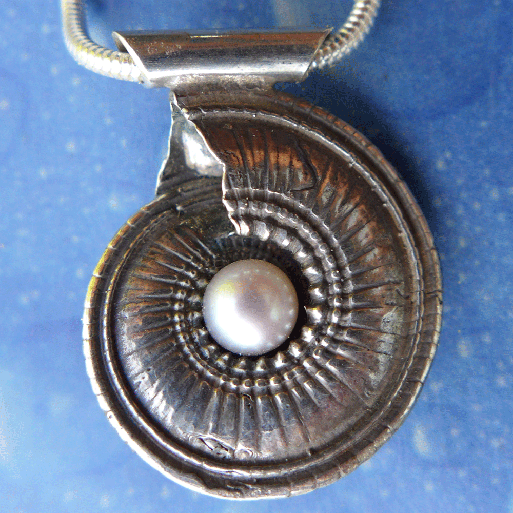 Perlenschmuck Schnecke Sonnenuhr