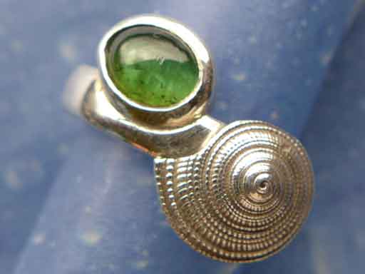 Sonnenuhrschnecke Turmalinkatzenauge Maritimer Ring