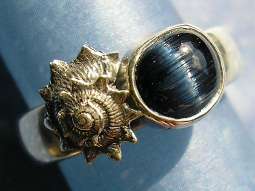Sonnenschnecke mit Turmalinkatzenauge Ring