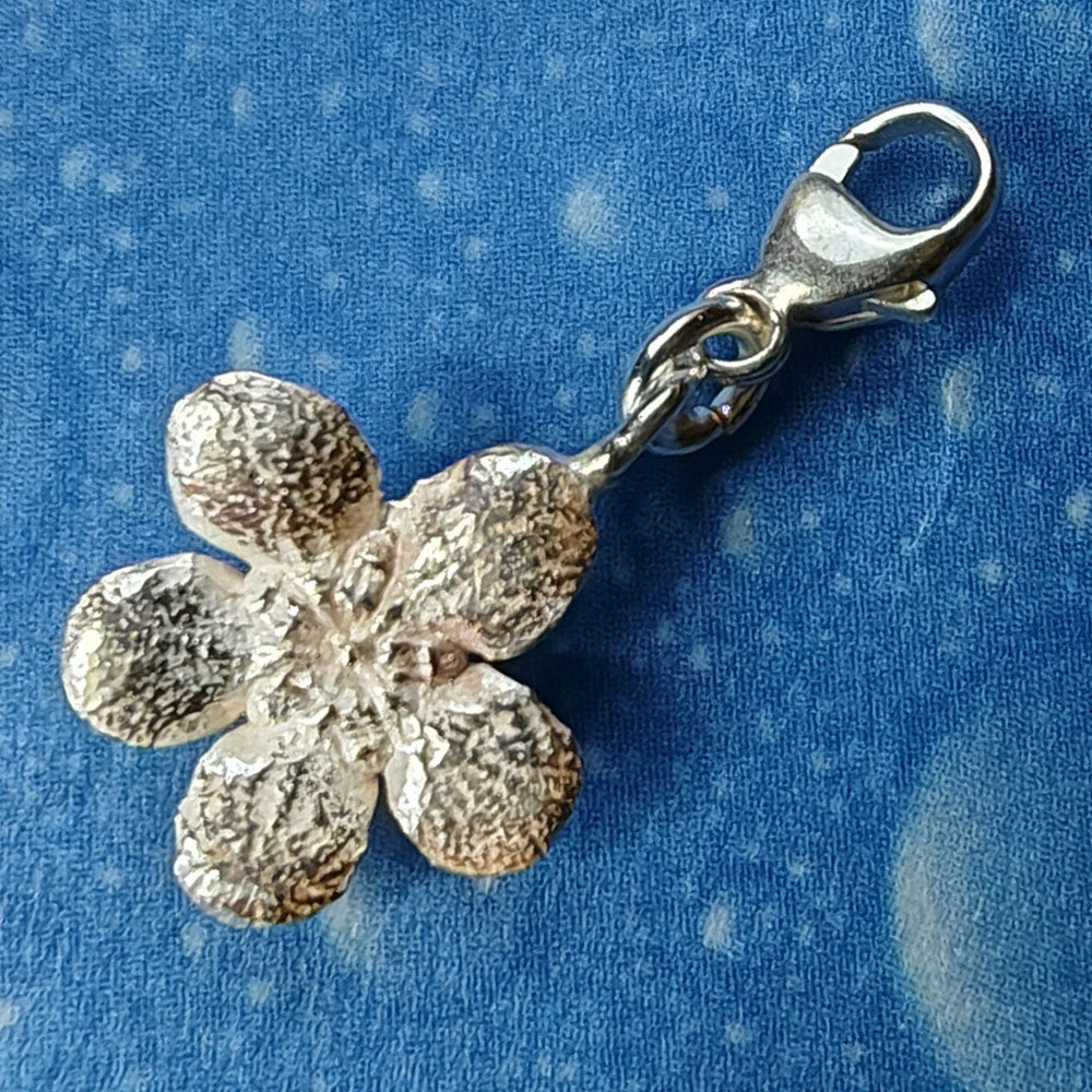 Silberblume Anhänger Schmuck