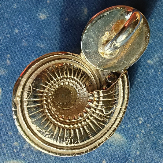 Sonnenuhrschencke mit Turmalin Kettenanhänger