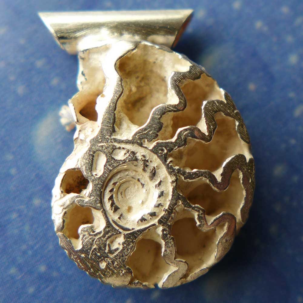 Fossiler Schmuck Ammonit Kettenanhänger