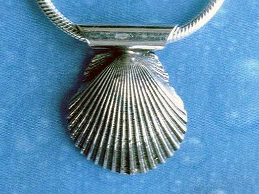 Muschelschmuck Pilgerweg Anhänger geschwärzt