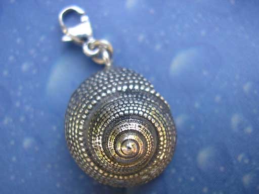 Schmuck Charm Erdbeer Schnecke